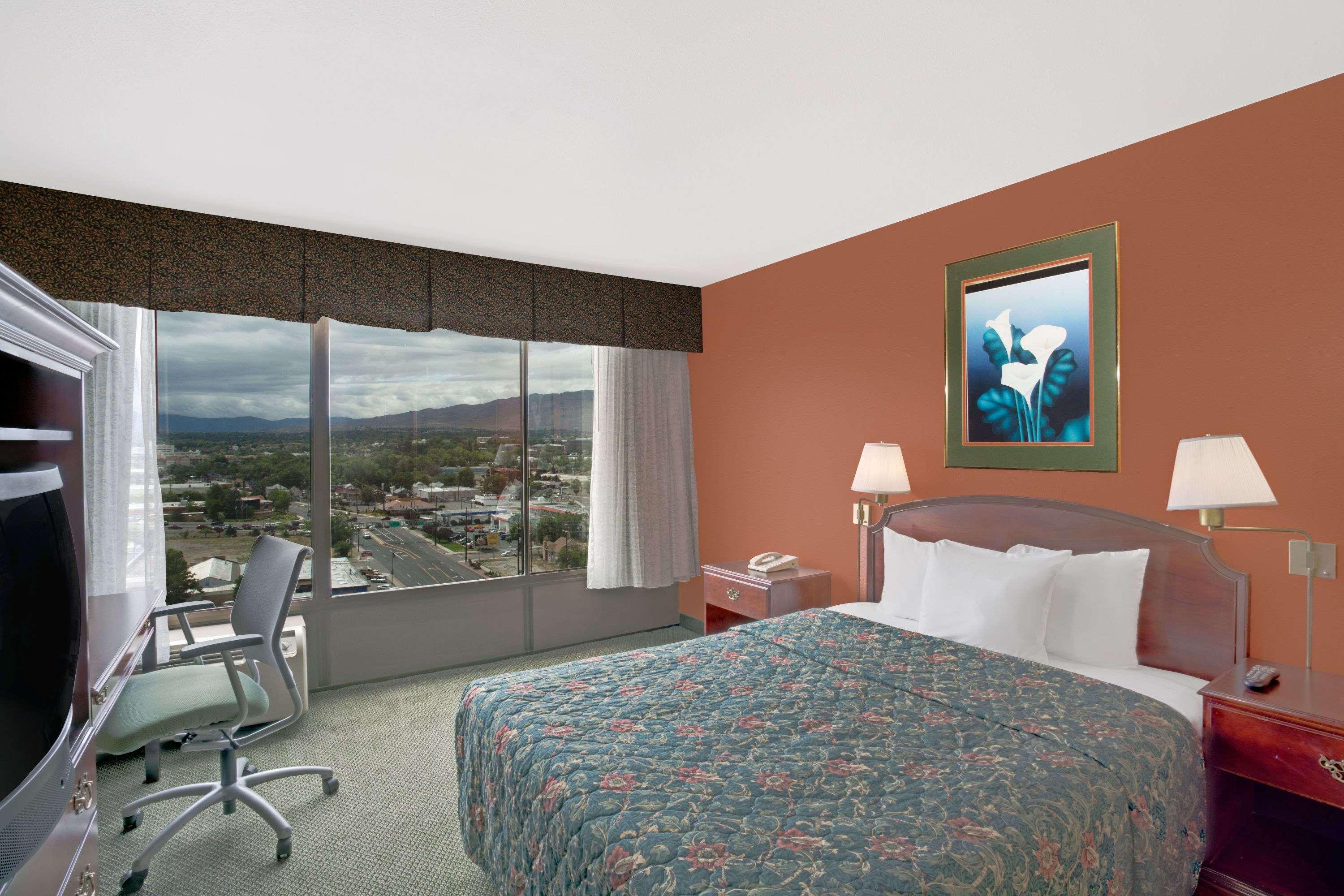 Ramada By Wyndham Reno Hotel & Casino Exteriér fotografie