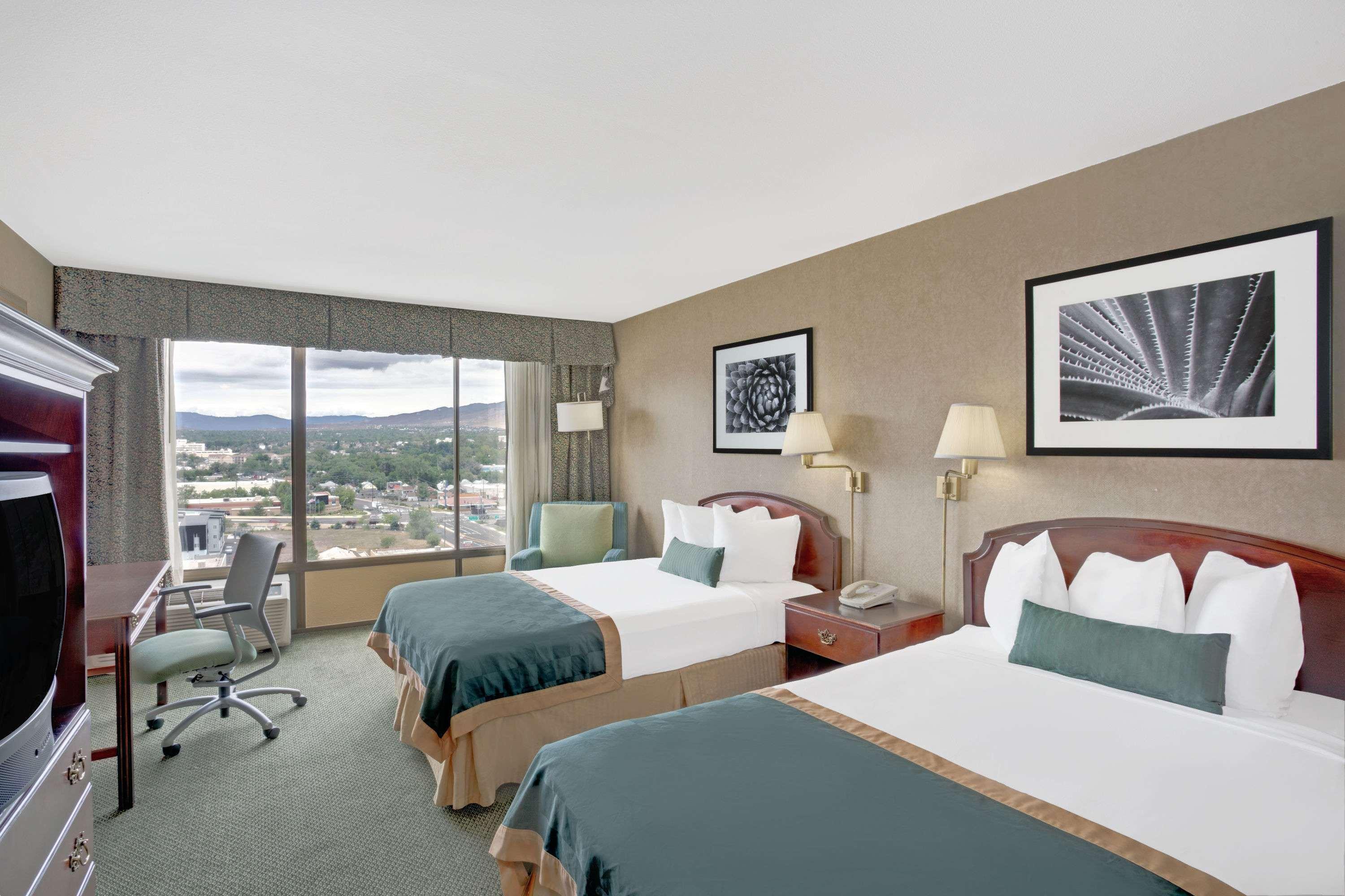 Ramada By Wyndham Reno Hotel & Casino Exteriér fotografie