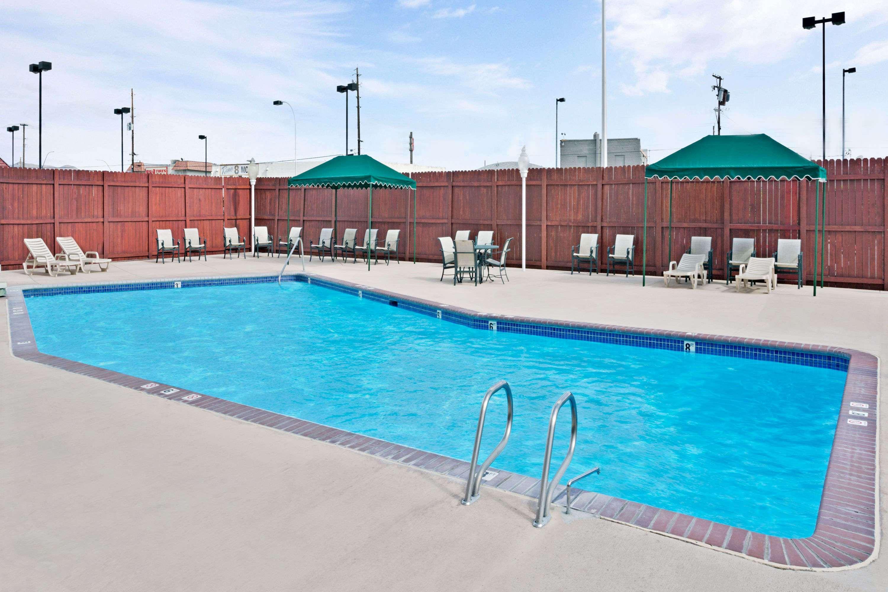 Ramada By Wyndham Reno Hotel & Casino Exteriér fotografie